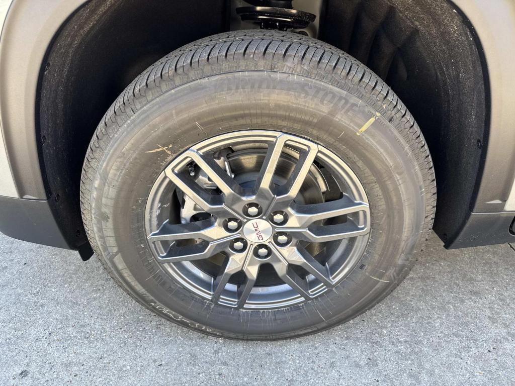 new 2026 GMC Acadia car, priced at $46,090