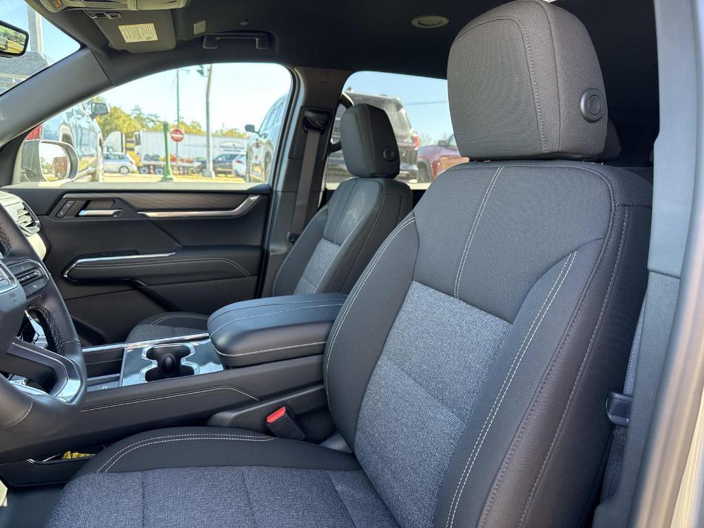 new 2026 GMC Acadia car, priced at $46,090