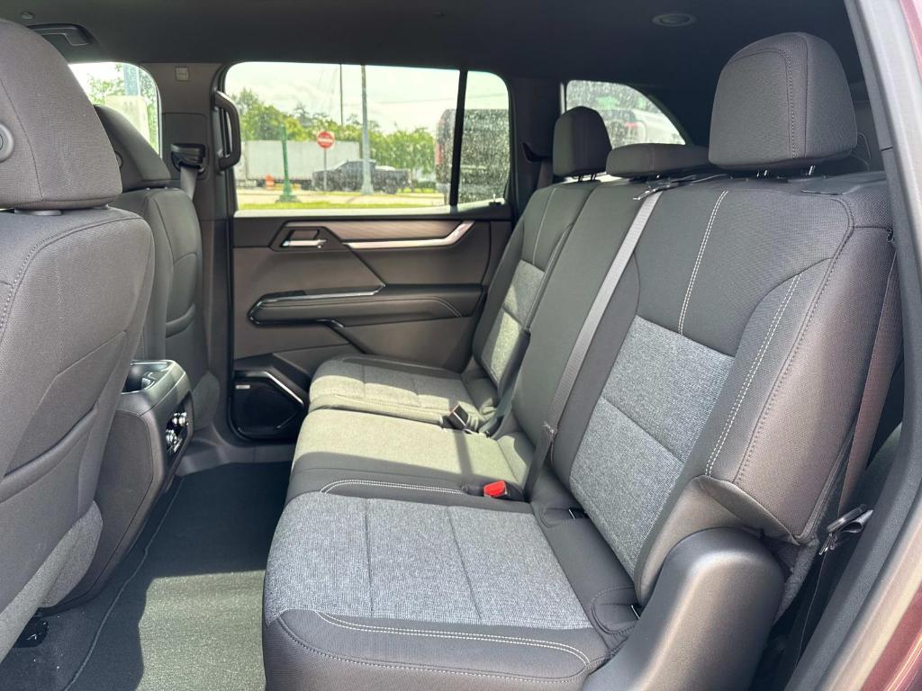 new 2025 GMC Acadia car, priced at $44,990