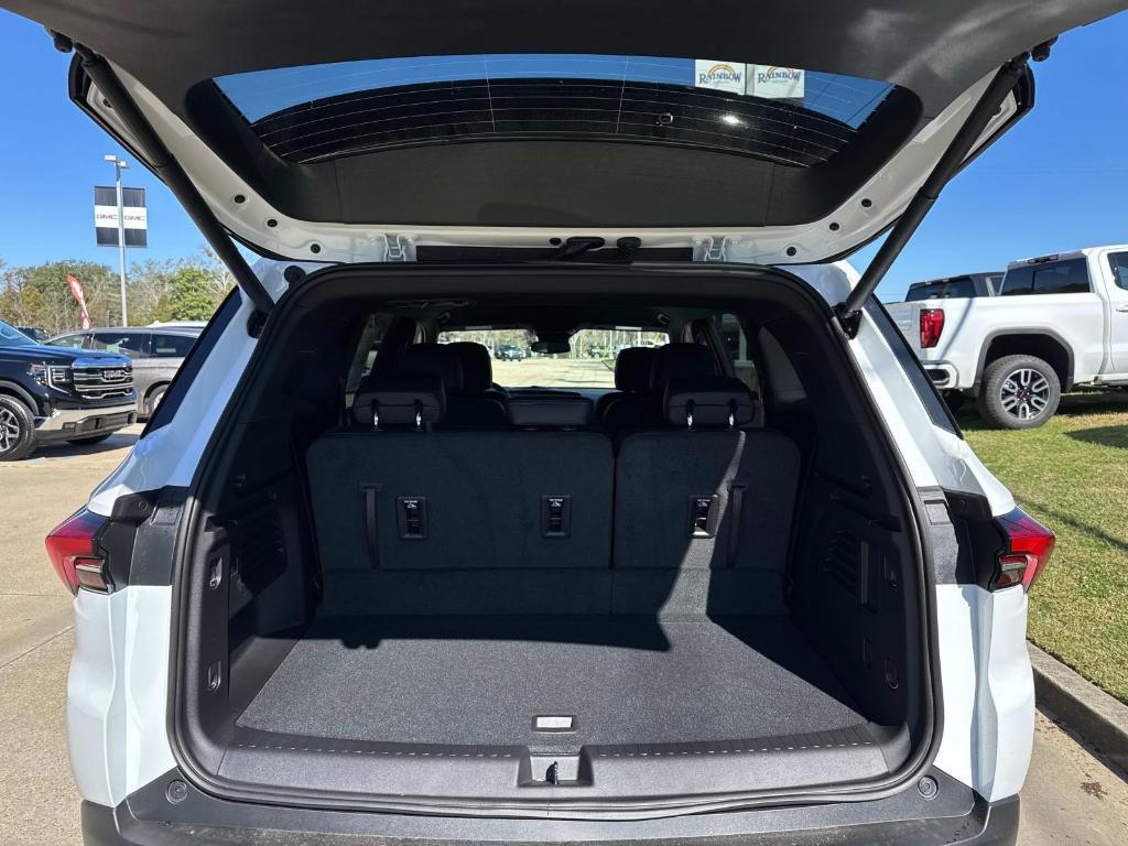 new 2025 Buick Enclave car, priced at $46,395