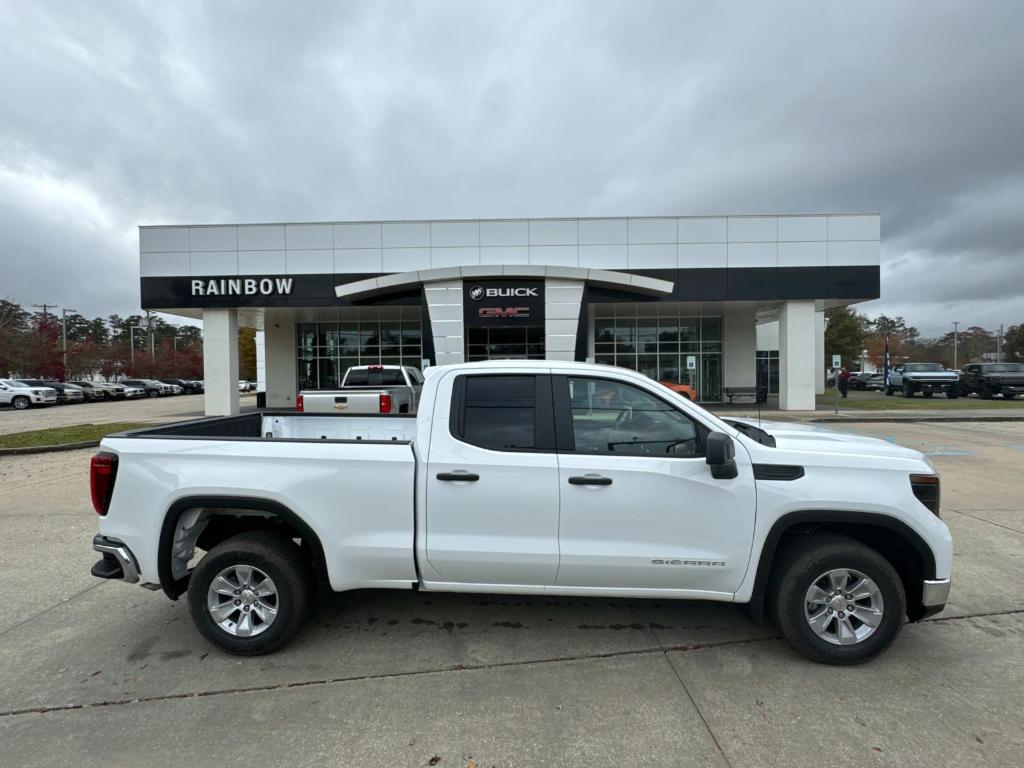 new 2025 GMC Sierra 1500 car, priced at $47,235