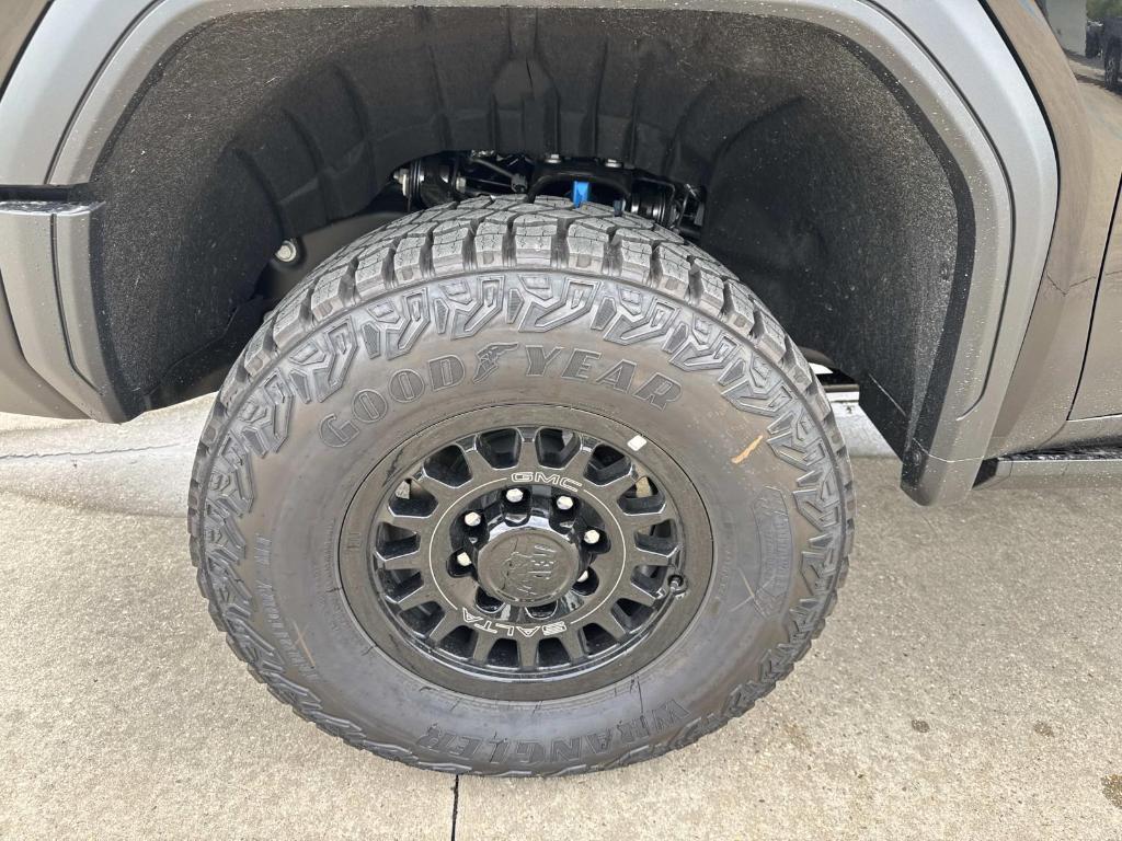 new 2025 GMC Sierra 2500 car, priced at $105,815