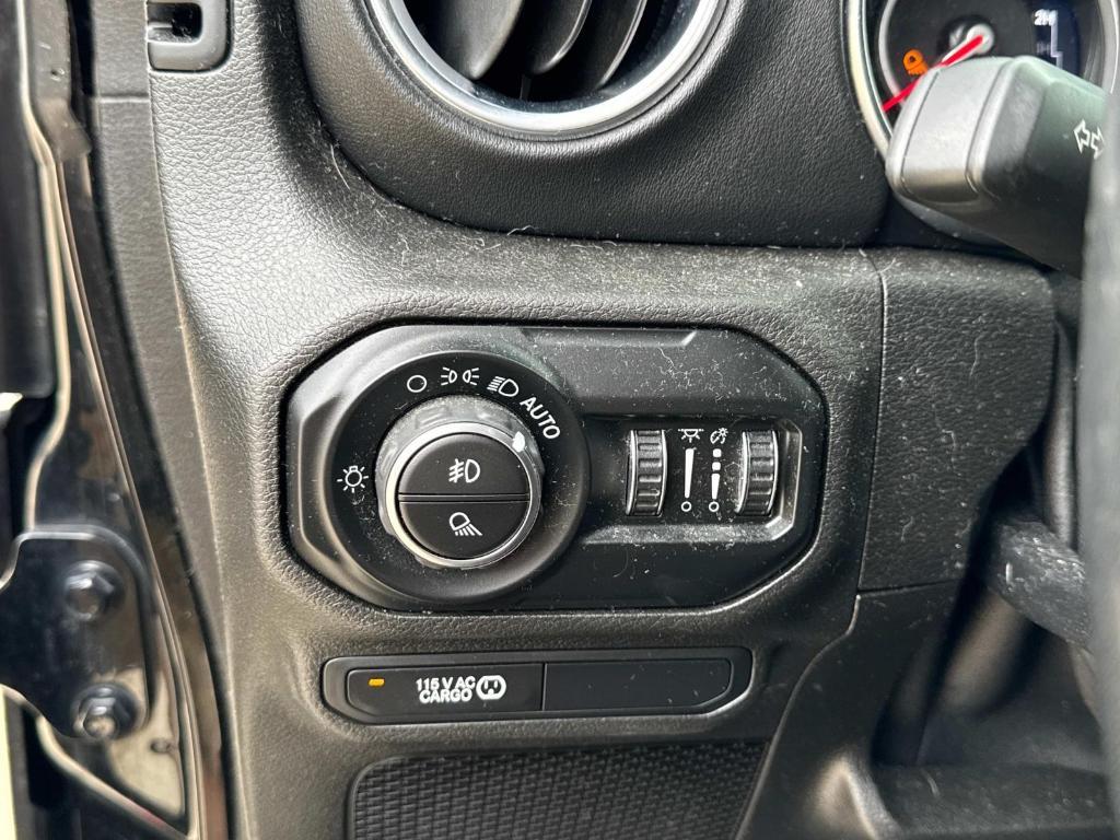 used 2020 Jeep Gladiator car, priced at $33,998