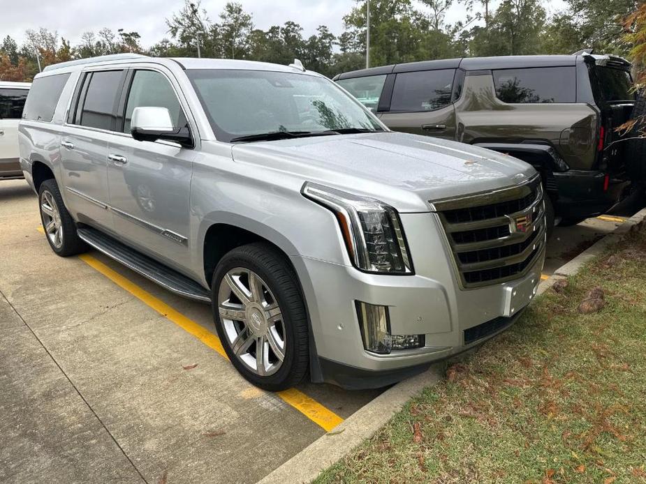 used 2019 Cadillac Escalade ESV car, priced at $32,739