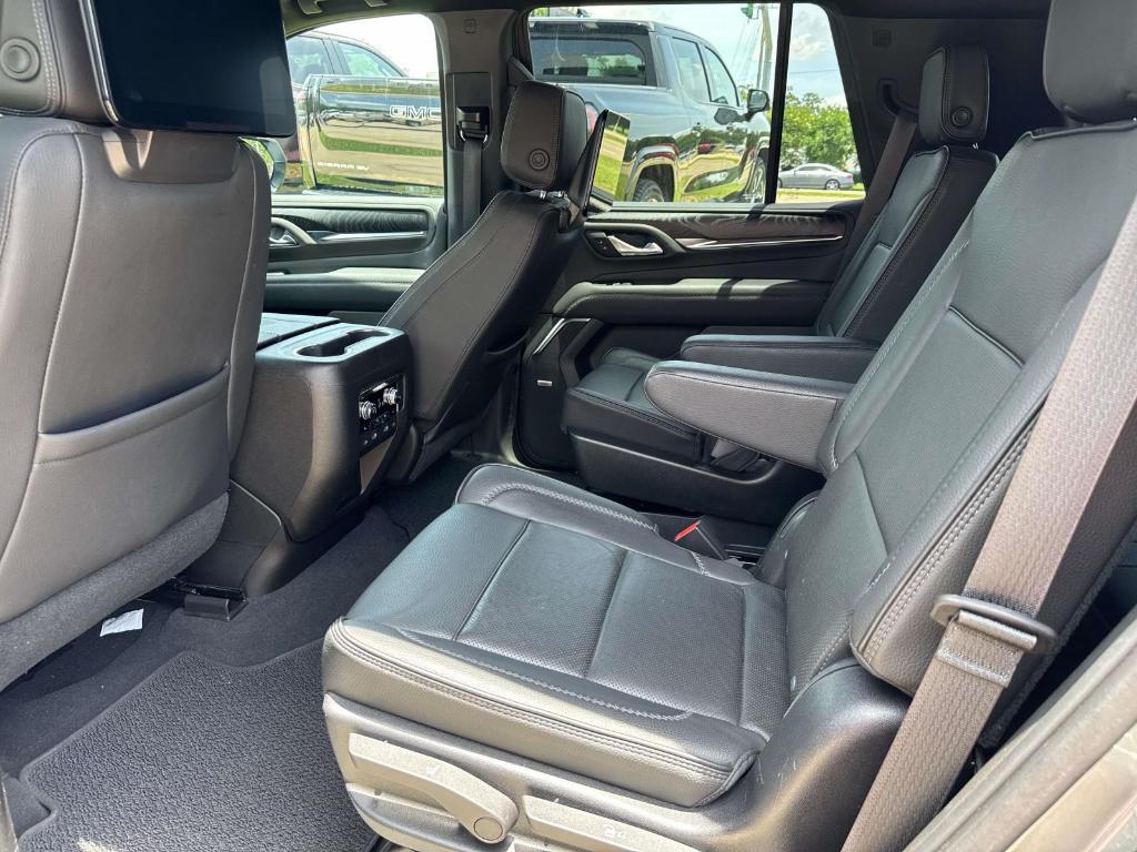 used 2021 GMC Yukon car, priced at $48,988