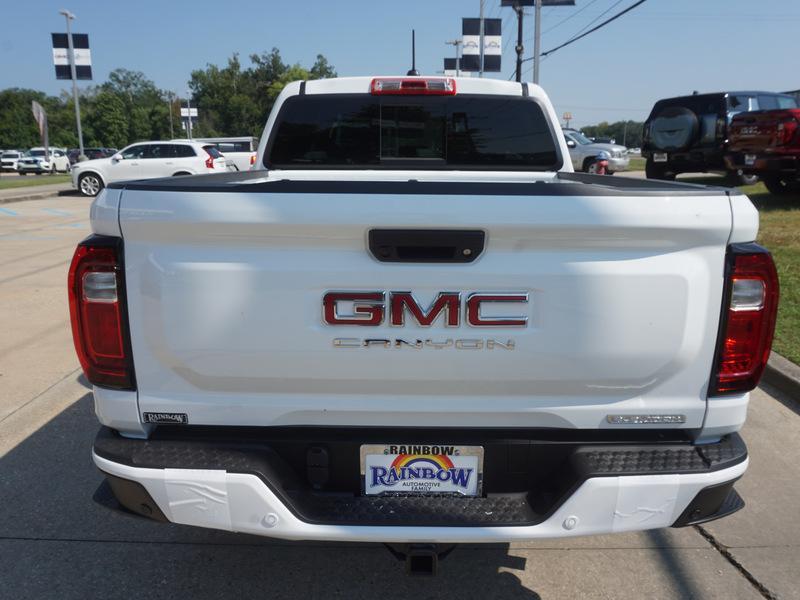 new 2024 GMC Canyon car, priced at $38,000