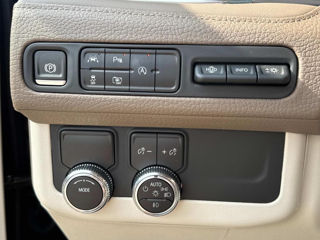 used 2024 GMC Yukon XL car, priced at $75,490