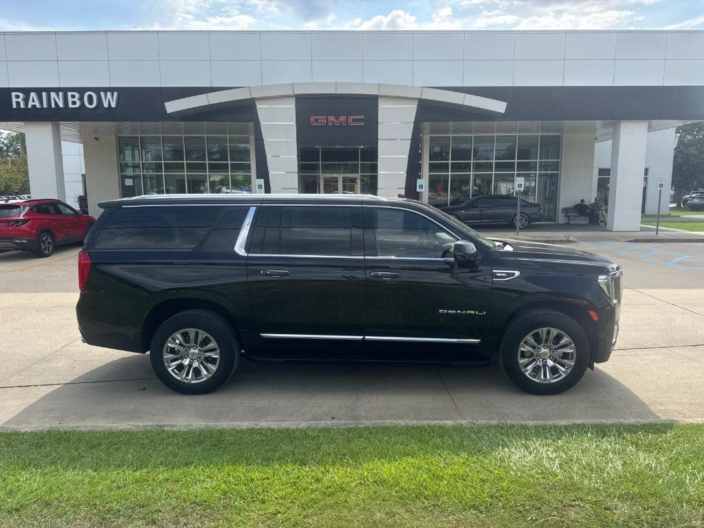 used 2024 GMC Yukon XL car, priced at $75,490