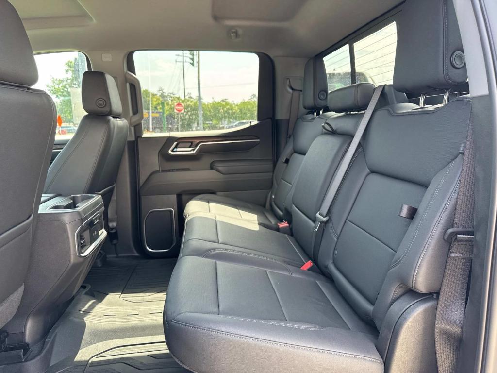 new 2025 GMC Sierra 1500 car, priced at $66,430