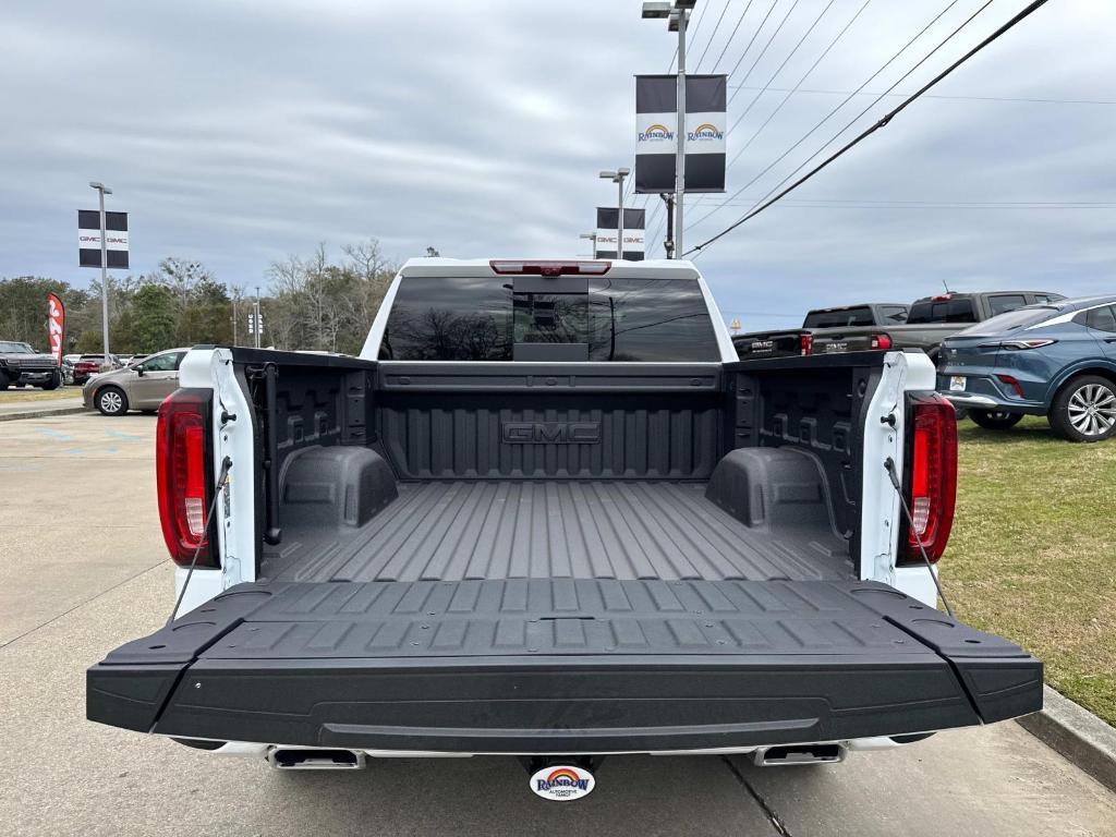 new 2025 GMC Sierra 1500 car, priced at $70,365