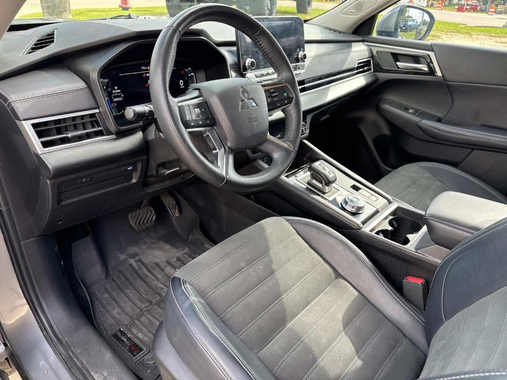 used 2023 Mitsubishi Outlander car, priced at $23,961