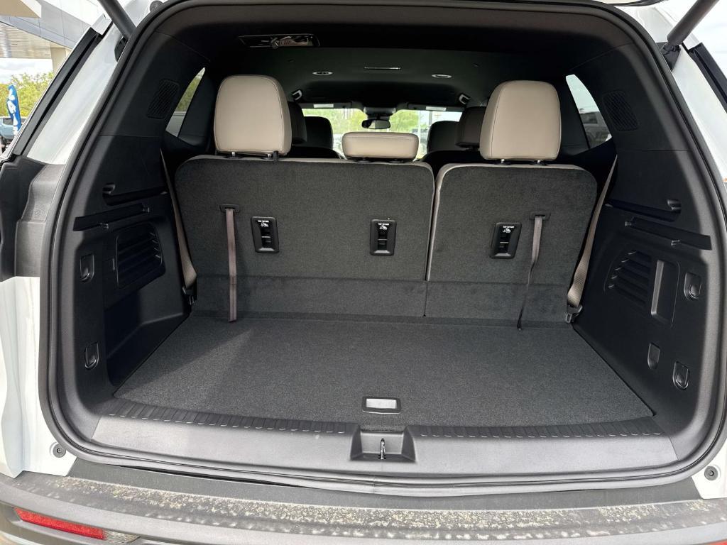 new 2025 GMC Acadia car, priced at $48,080