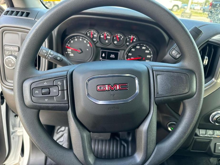 new 2025 GMC Sierra 1500 car, priced at $47,235