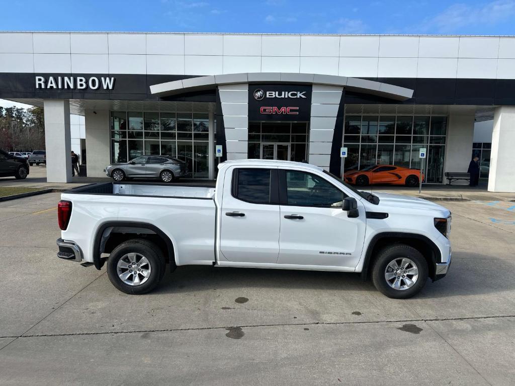 new 2025 GMC Sierra 1500 car, priced at $47,235