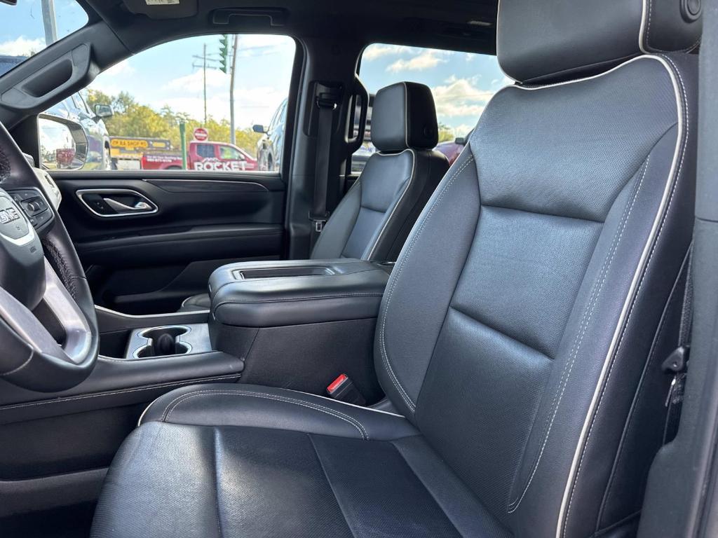 used 2023 GMC Yukon XL car, priced at $45,990