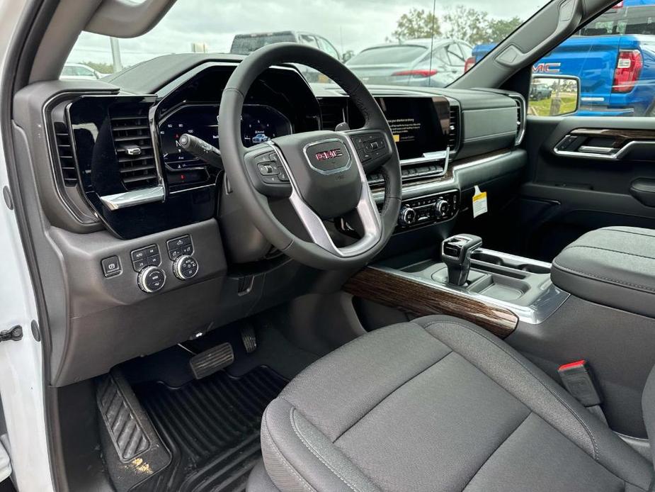 new 2025 GMC Sierra 1500 car, priced at $61,725