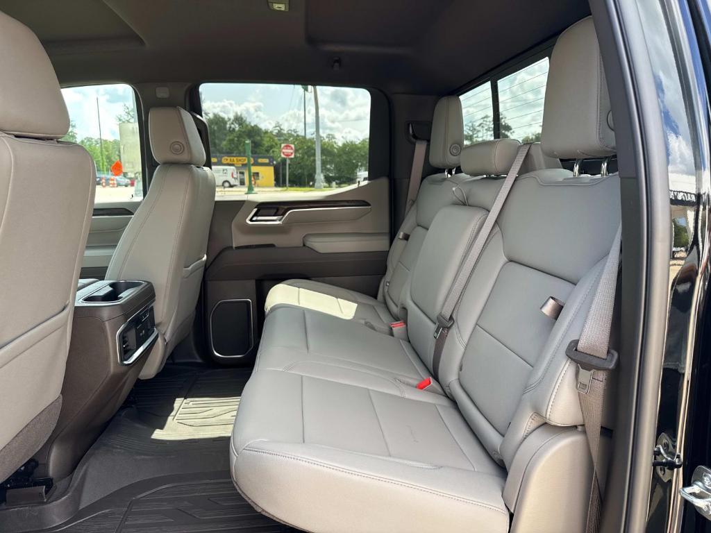new 2025 GMC Sierra 1500 car, priced at $66,720