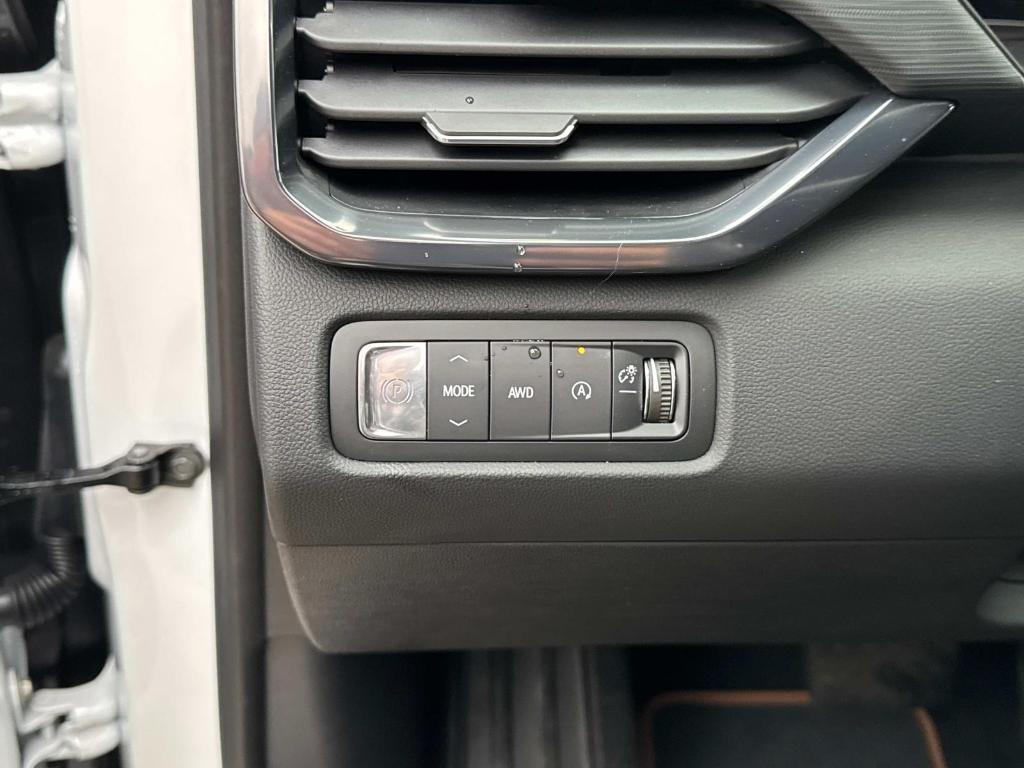 new 2025 GMC Acadia car, priced at $52,795