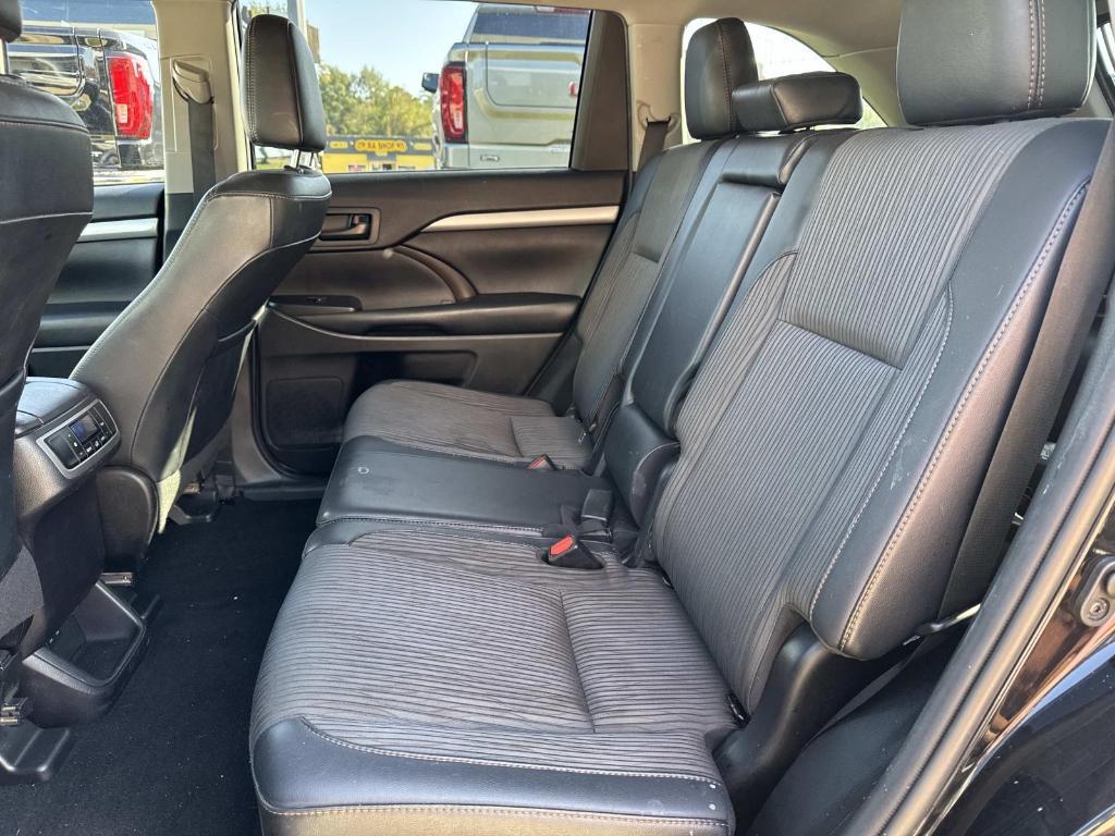 used 2019 Toyota Highlander car, priced at $21,958