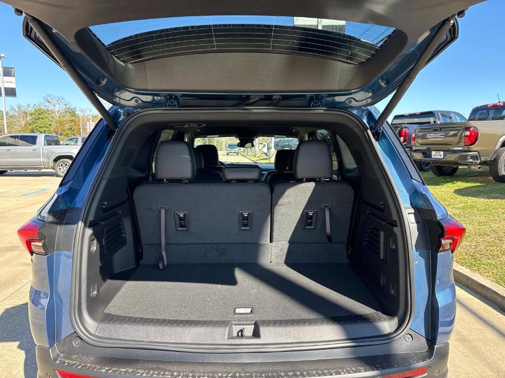 new 2025 Buick Enclave car, priced at $46,890