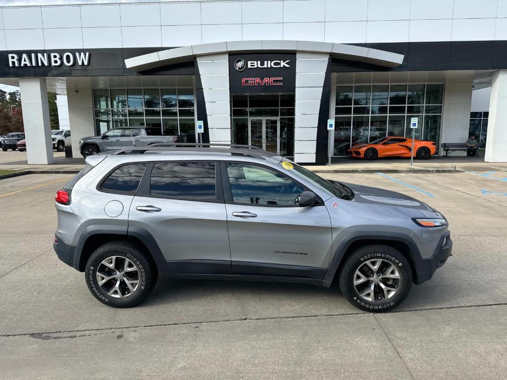 used 2016 Jeep Cherokee car, priced at $12,544