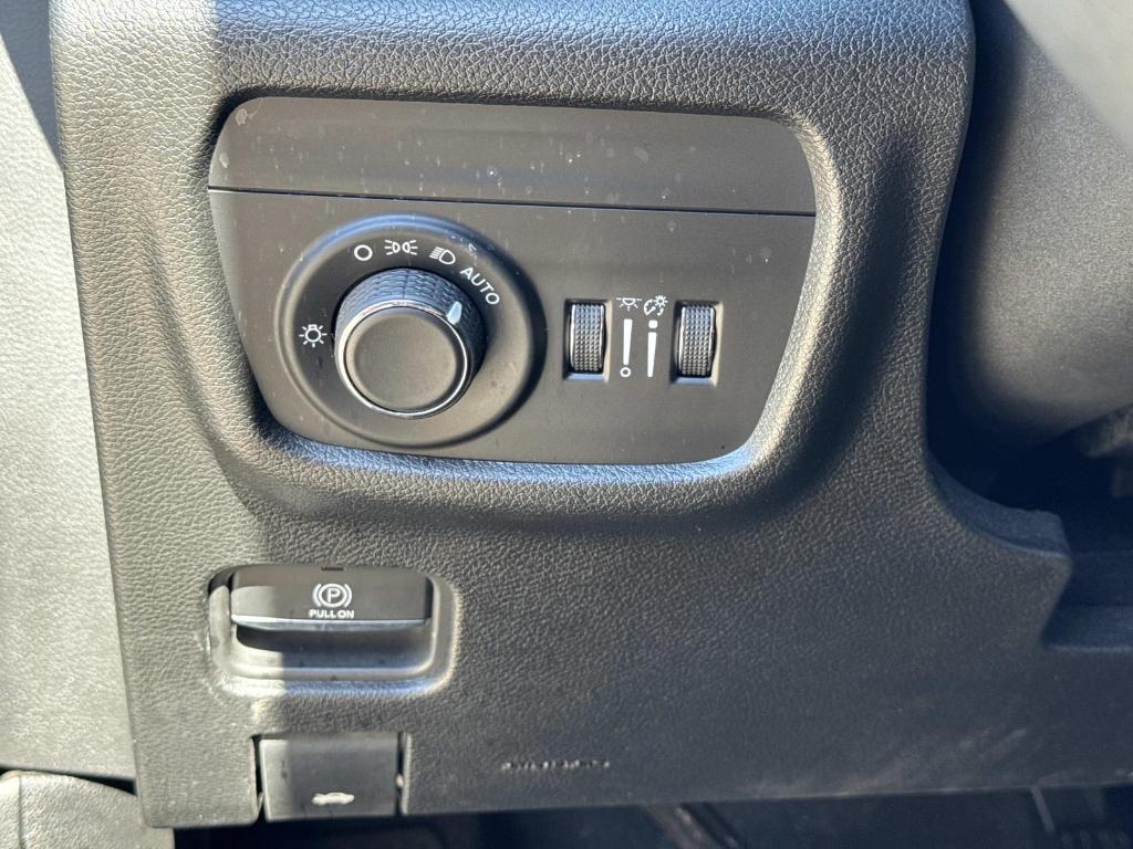 used 2023 Jeep Grand Cherokee L car, priced at $30,888