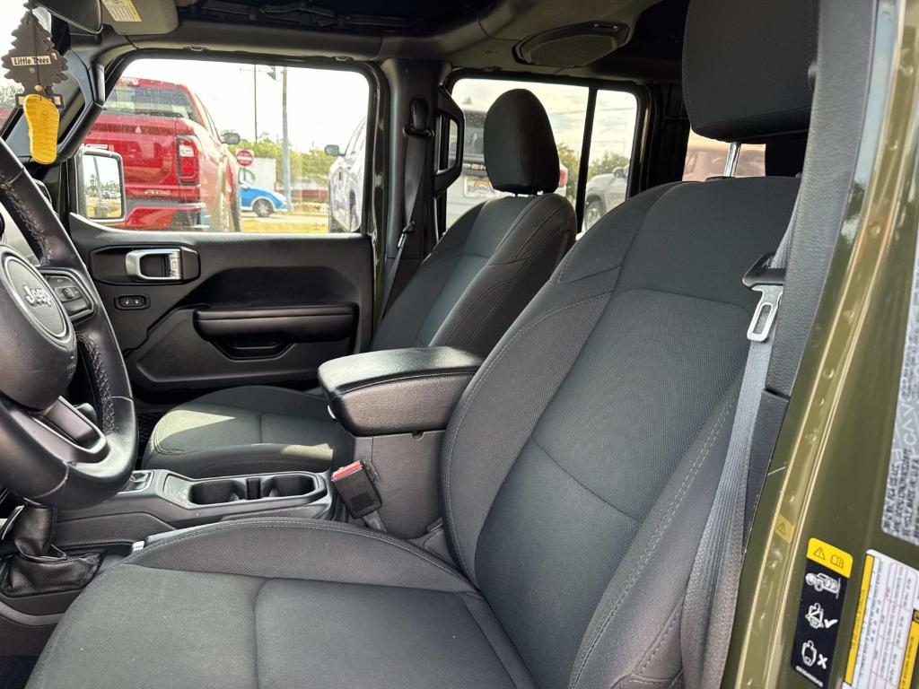 used 2021 Jeep Wrangler Unlimited car, priced at $32,166