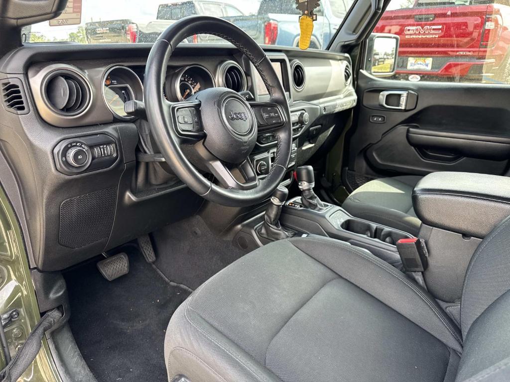 used 2021 Jeep Wrangler Unlimited car, priced at $32,166