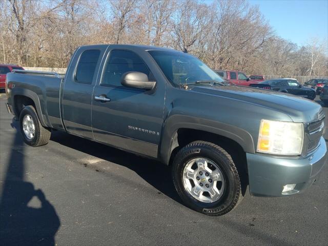 used 2007 Chevrolet Silverado 1500 car, priced at $7,999