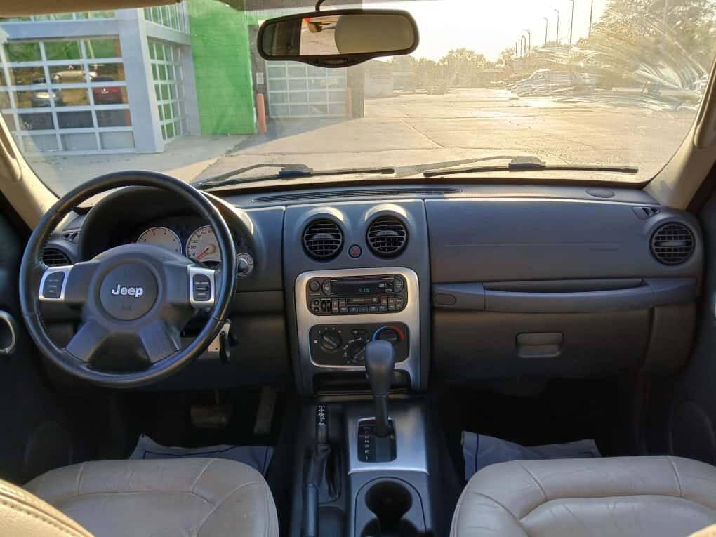 used 2004 Jeep Liberty car, priced at $2,999