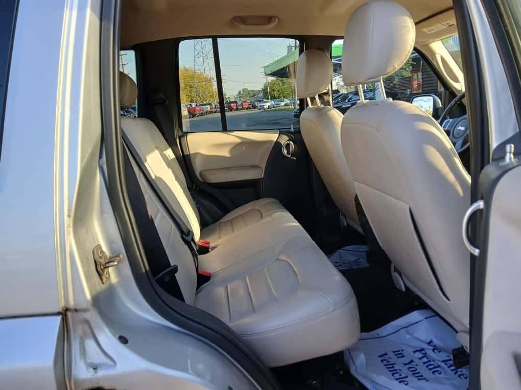 used 2004 Jeep Liberty car, priced at $2,999