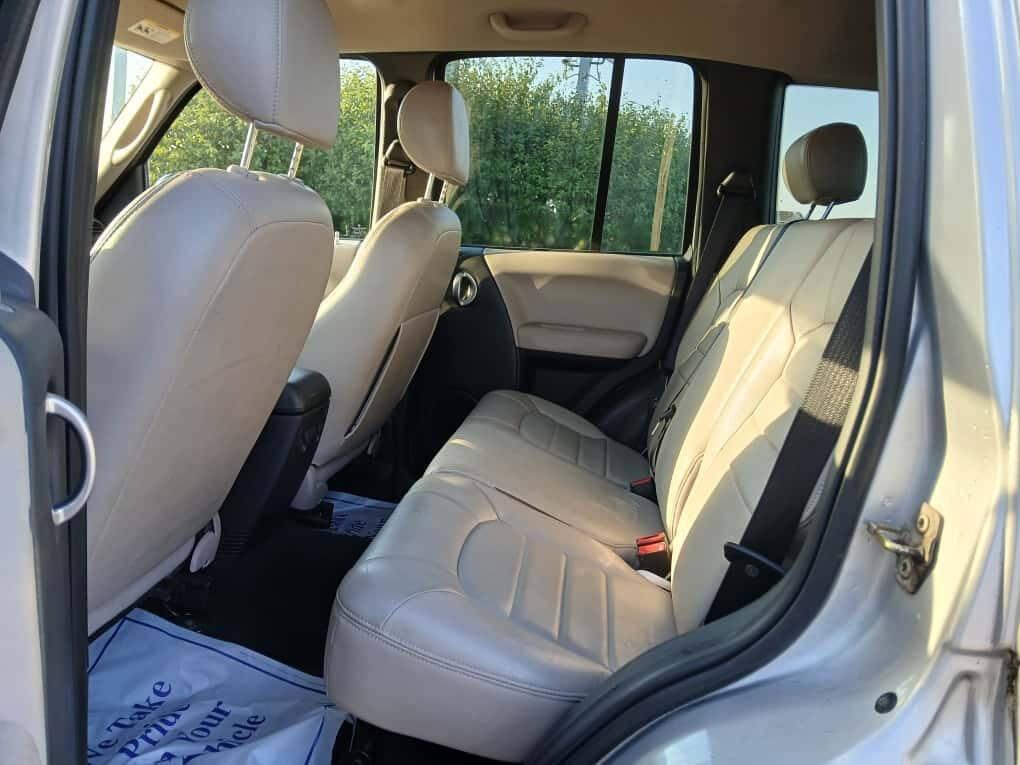 used 2004 Jeep Liberty car, priced at $2,999