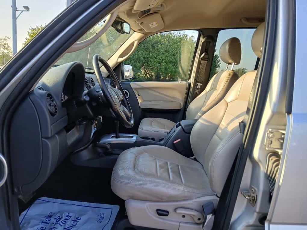 used 2004 Jeep Liberty car, priced at $2,999