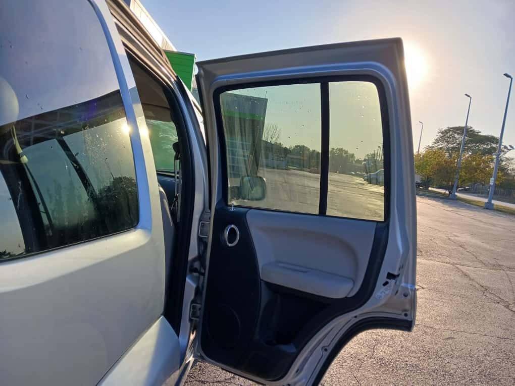 used 2004 Jeep Liberty car, priced at $2,999