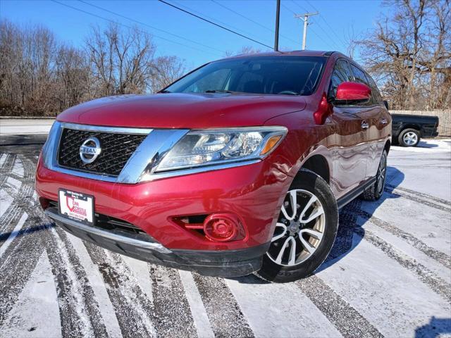 used 2013 Nissan Pathfinder car, priced at $6,999