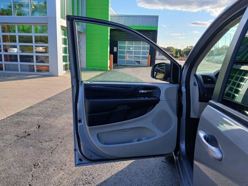 used 2016 Dodge Grand Caravan car, priced at $5,999