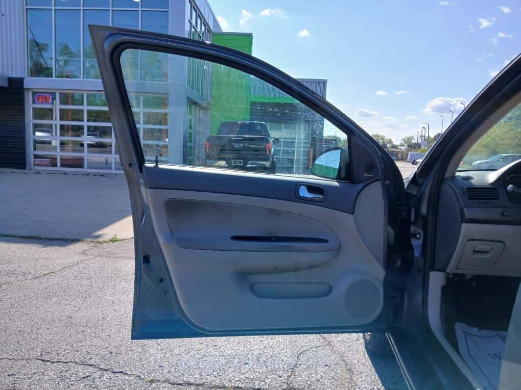 used 2005 Chevrolet Cobalt car, priced at $2,999