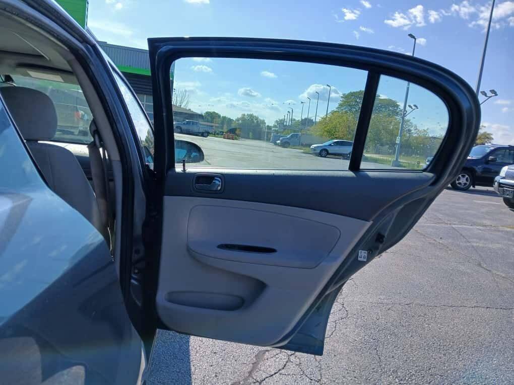 used 2005 Chevrolet Cobalt car, priced at $2,999