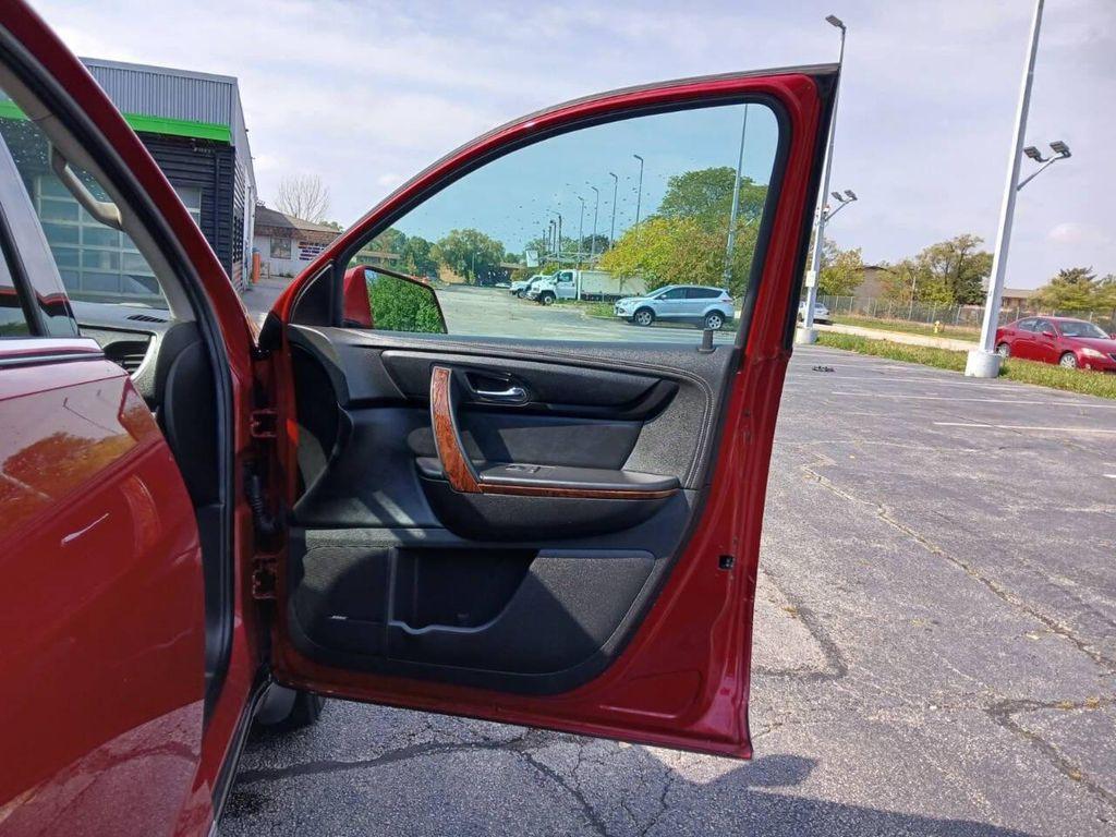 used 2014 Chevrolet Traverse car, priced at $4,999