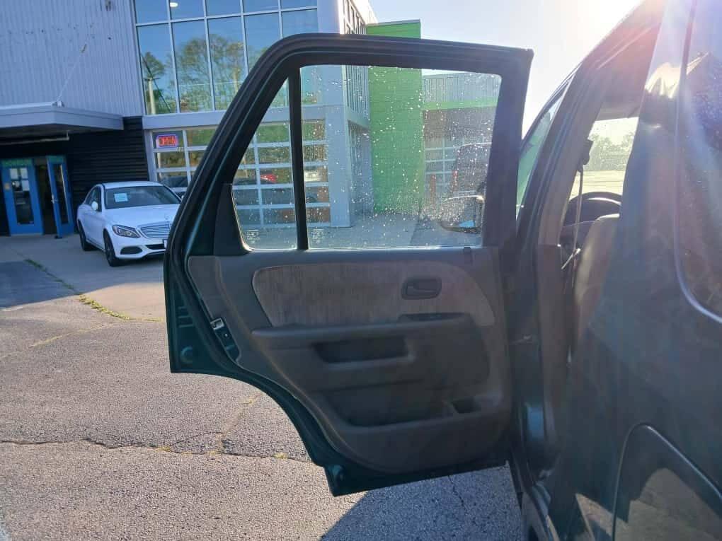 used 2002 Honda CR-V car, priced at $3,999