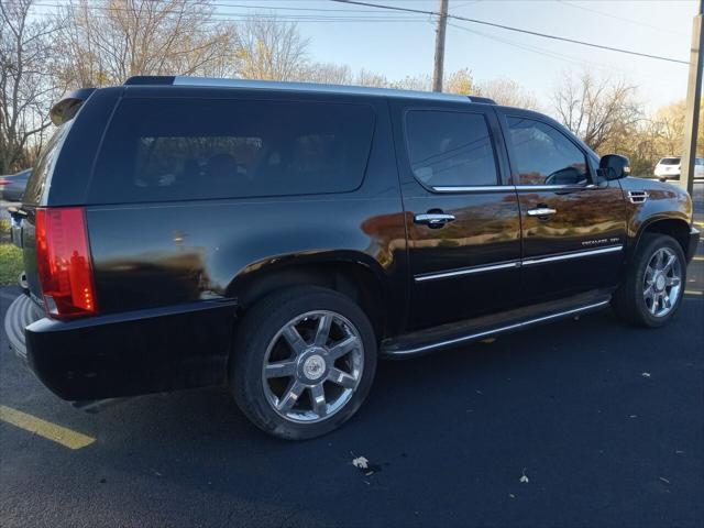 used 2007 Cadillac Escalade ESV car, priced at $8,999