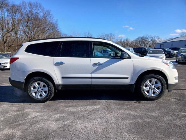 used 2011 Chevrolet Traverse car, priced at $4,999