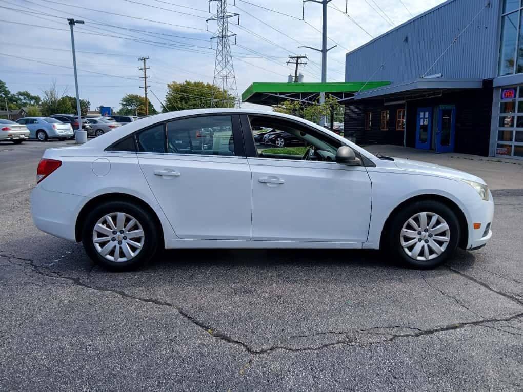 used 2011 Chevrolet Cruze car, priced at $3,999