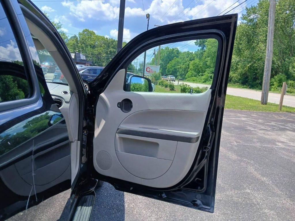 used 2006 Chevrolet HHR car, priced at $1,999