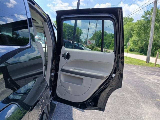 used 2006 Chevrolet HHR car, priced at $1,999