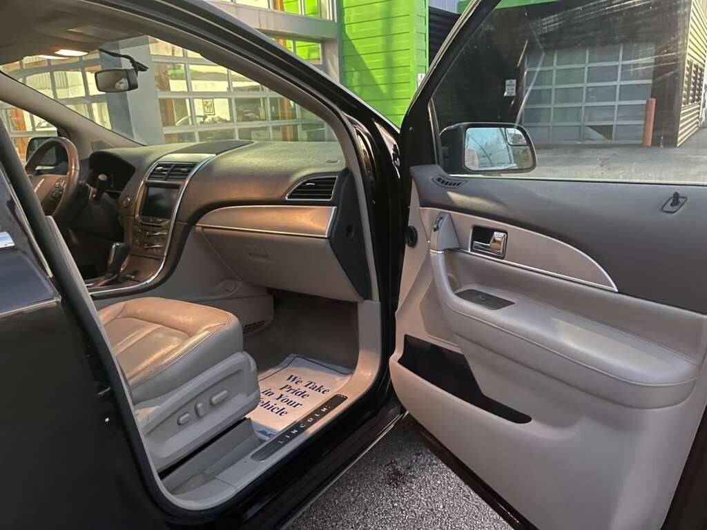 used 2013 Lincoln MKX car, priced at $3,999