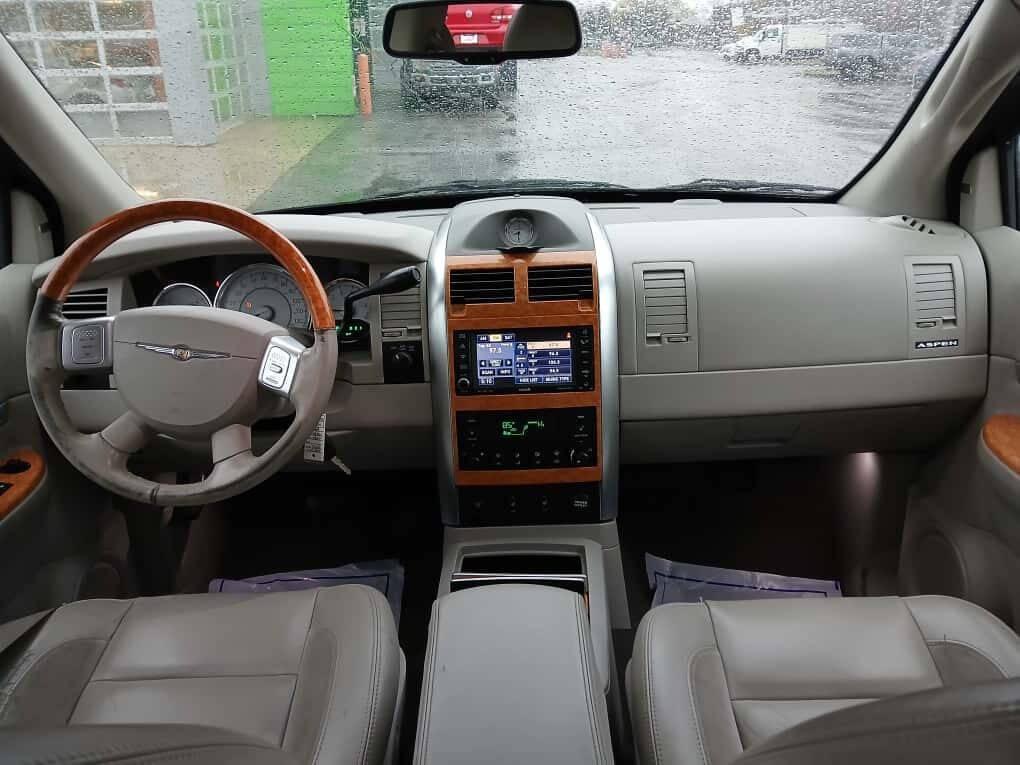 used 2008 Chrysler Aspen car, priced at $2,999