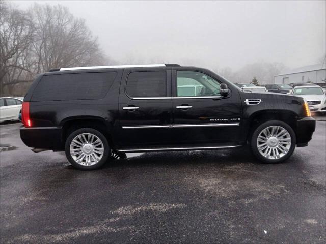 used 2009 Cadillac Escalade ESV car, priced at $7,999