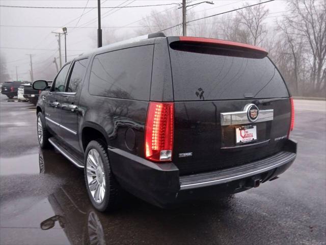 used 2009 Cadillac Escalade ESV car, priced at $7,999