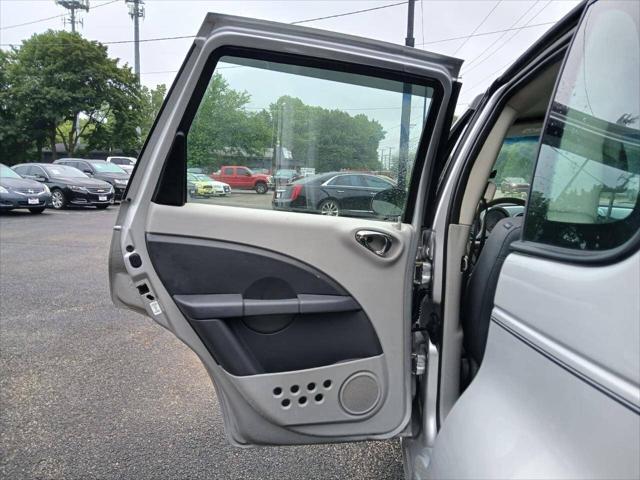 used 2009 Chrysler PT Cruiser car, priced at $2,999